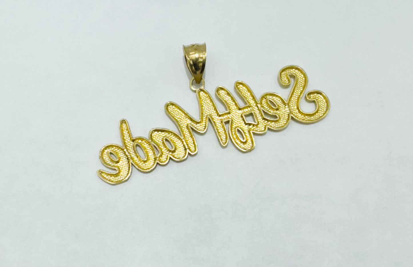 10K GOLD NAME PLATE, WEIGHT: 3.4gm