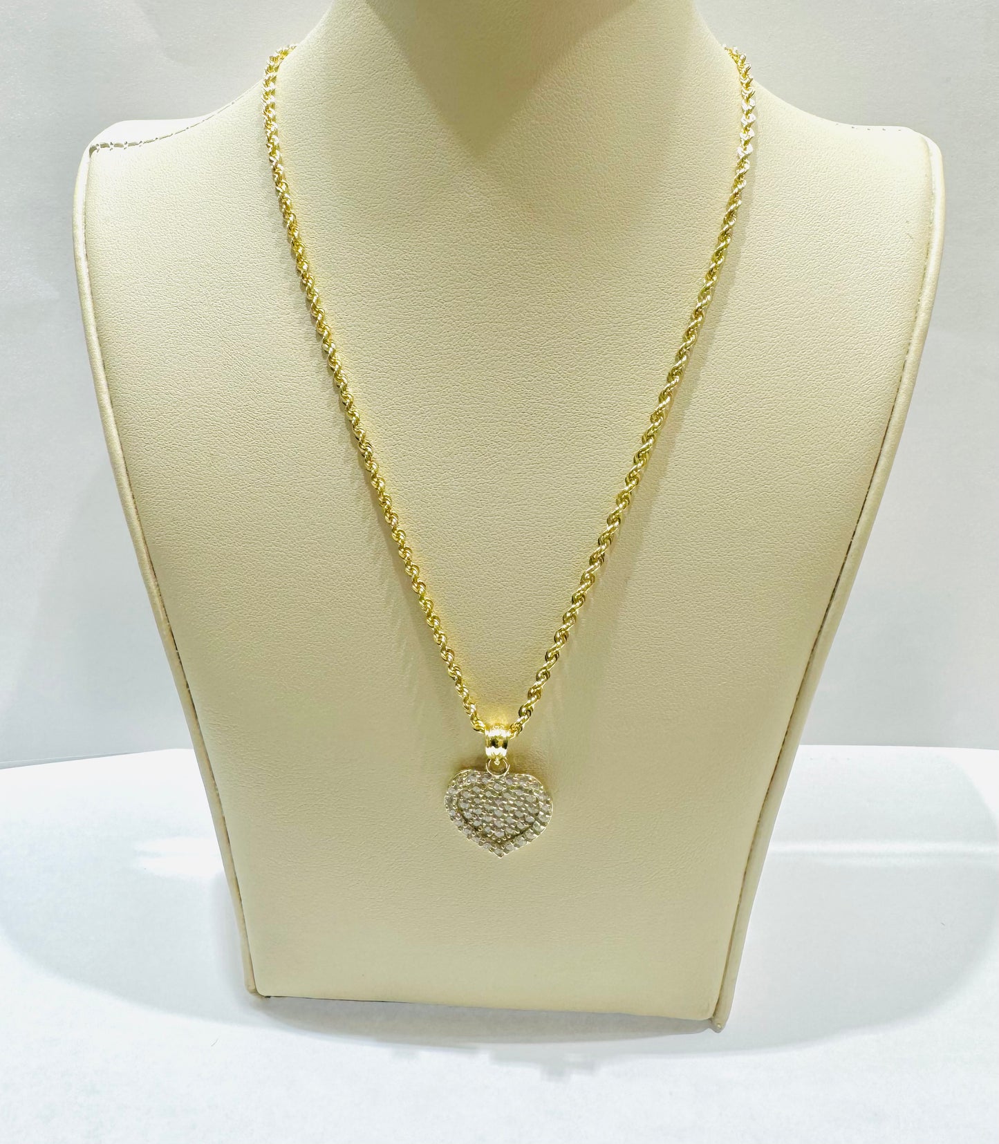 10K GOLD ROPE NECKLACE 18”, WEIGHT: 1.5gm, WIDTH: 2mm WITH HEART CZ STONES PENDANT, WEIGHT: 2.4gm