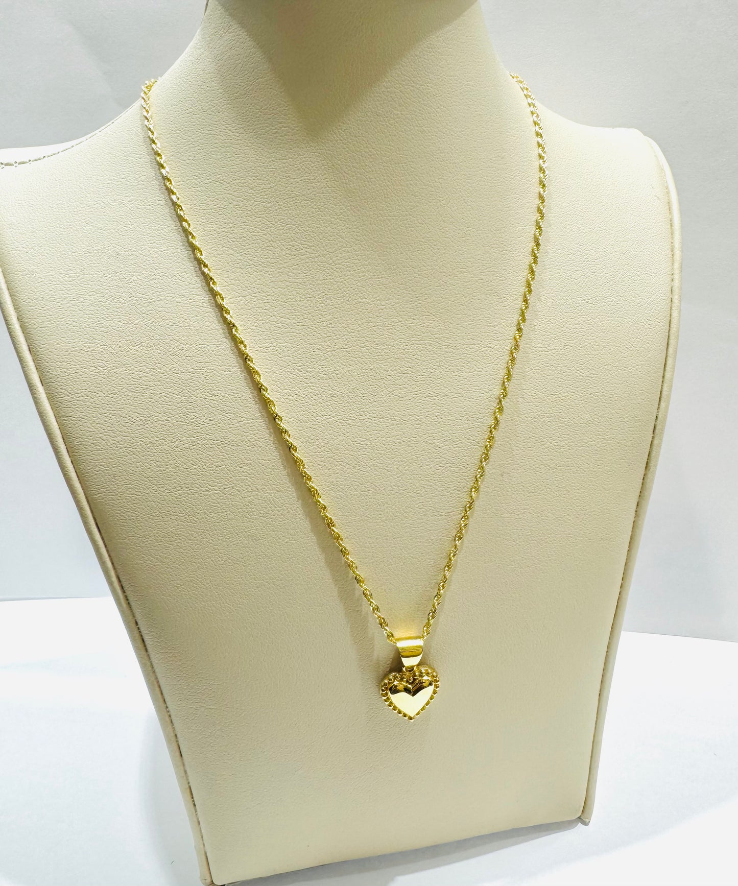 10K GOLD ROPE NECKLACE 18”, WEIGHT: 1.2gm, WIDTH: 1.5mm WITH HEART PENDANT, WEIGHT: 1.4gm