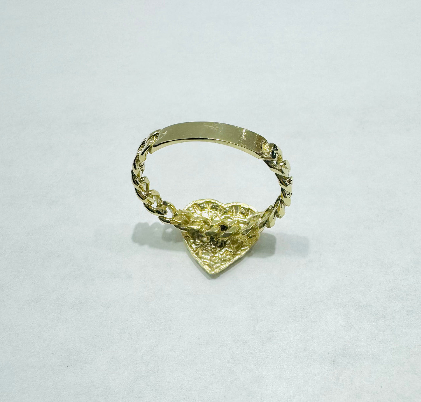 10K GOLD HEART NUGGET RING WITH CUBAN LINK BAND, WEIGHT: 2.4gm, SIZE: 8.5