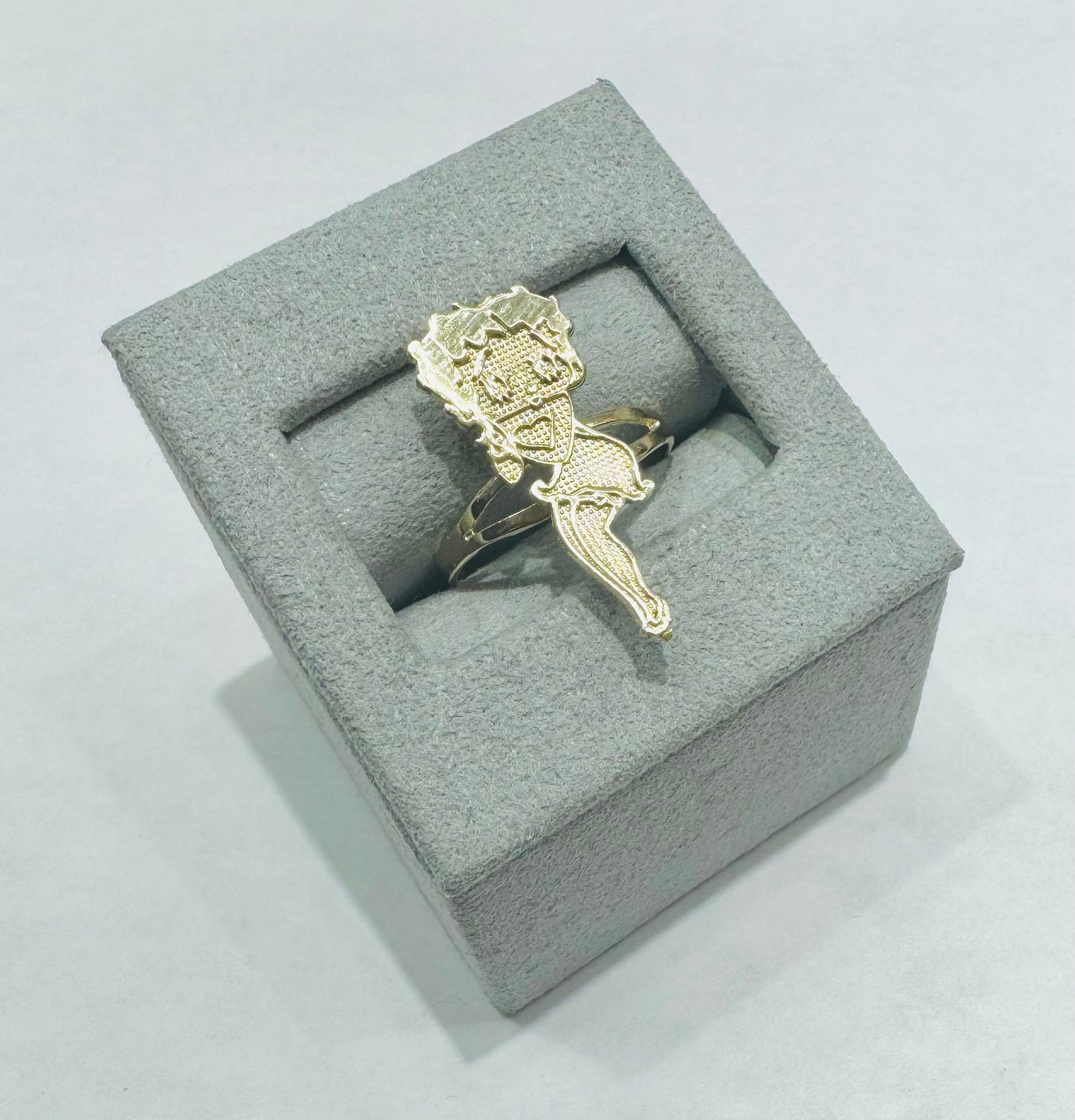 10K GOLD BETTY BOOP FULL BODY RING, WEIGHT: 1.9gm, SIZE: 6.5