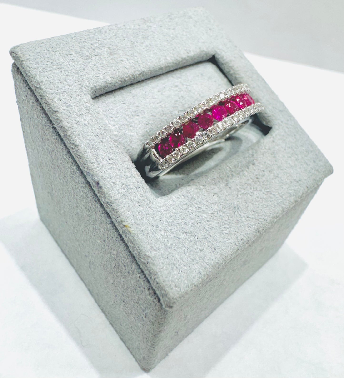 14K WHITE GOLD NATURAL DIAMOND RUBY WEDDING BAND, SIZE: 6