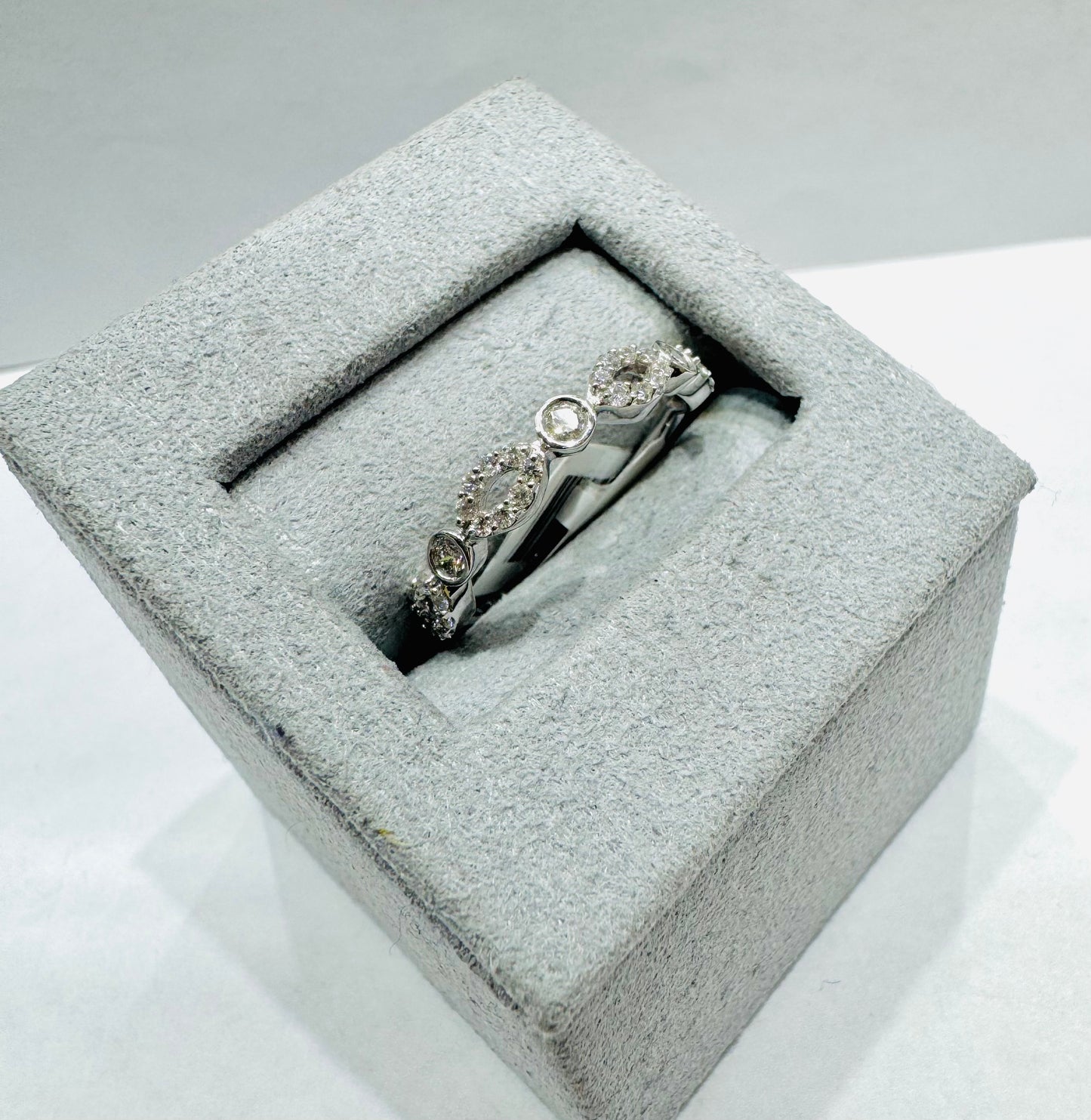 14K WHITE GOLD NATURAL DIAMOND WEDDING BAND 0.33CT, SIZE: 6.5