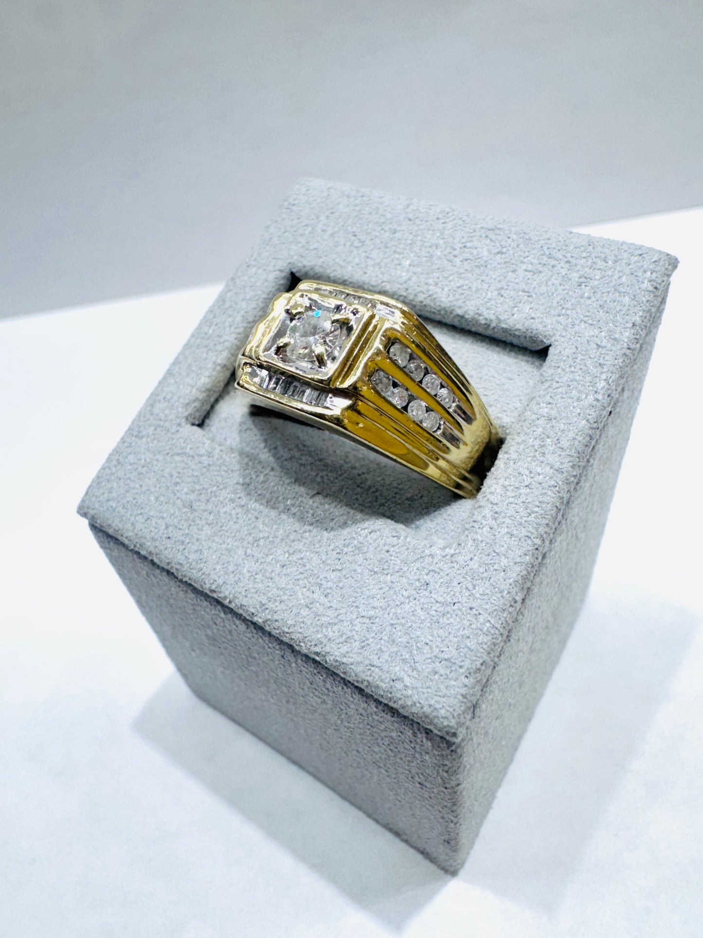 10K GOLD MEN’S NATURAL DIAMOND RING 0.50CT, SIZE: 11.5