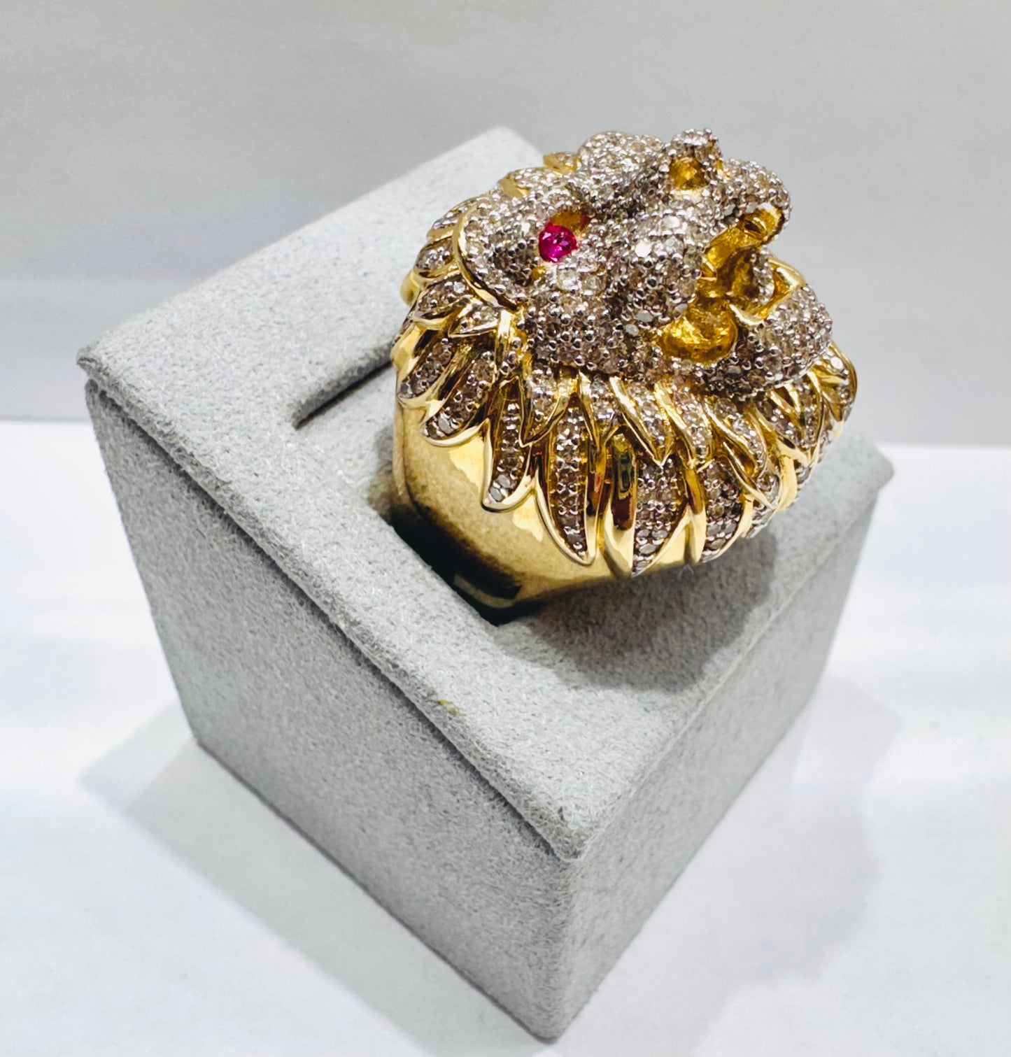10K GOLD MEN’S NATURAL DIAMOND LION FACE RING 2.83CT, SIZE: 10.5