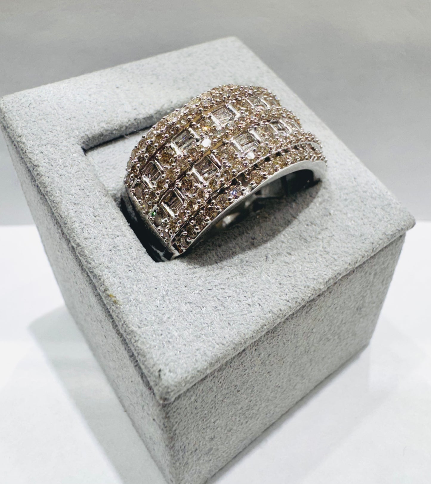 14K WHITE GOLD MEN’S NATURAL DIAMOND RING 2.10CT, SIZE: 10.5