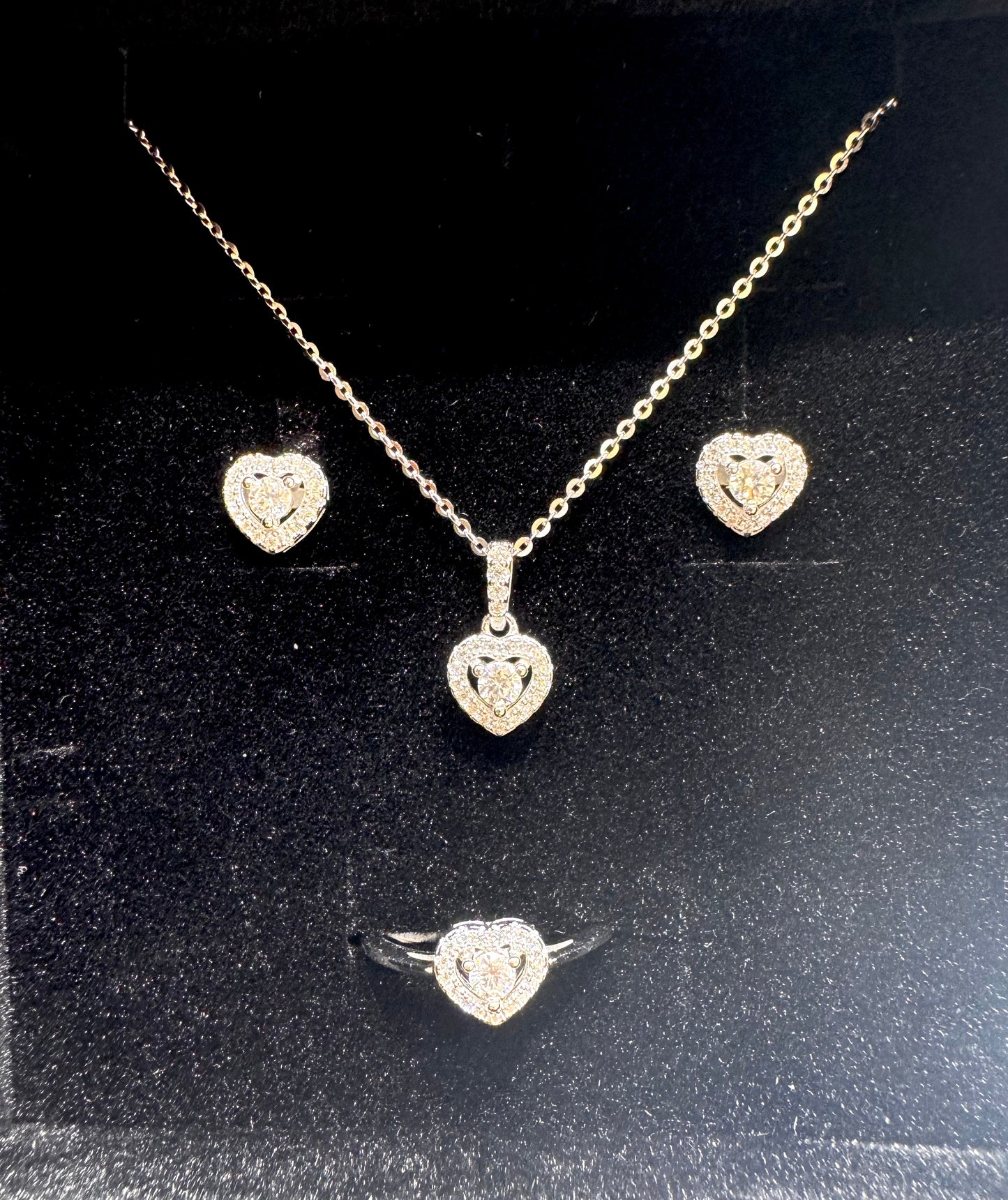 SILVER MOISSANITE HEART PENDANT SET 0.95CT RING-SIZE: 7