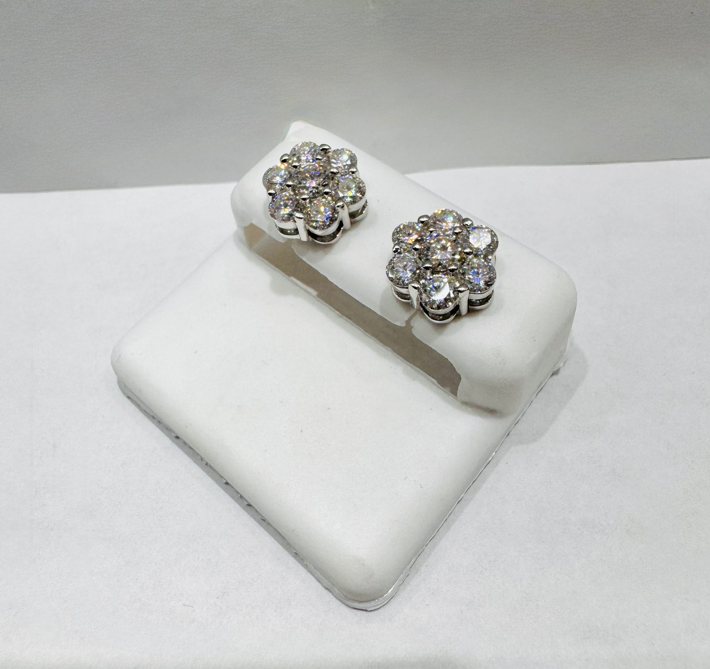 SILVER MOISSANITE EARRINGS 2.50CT
