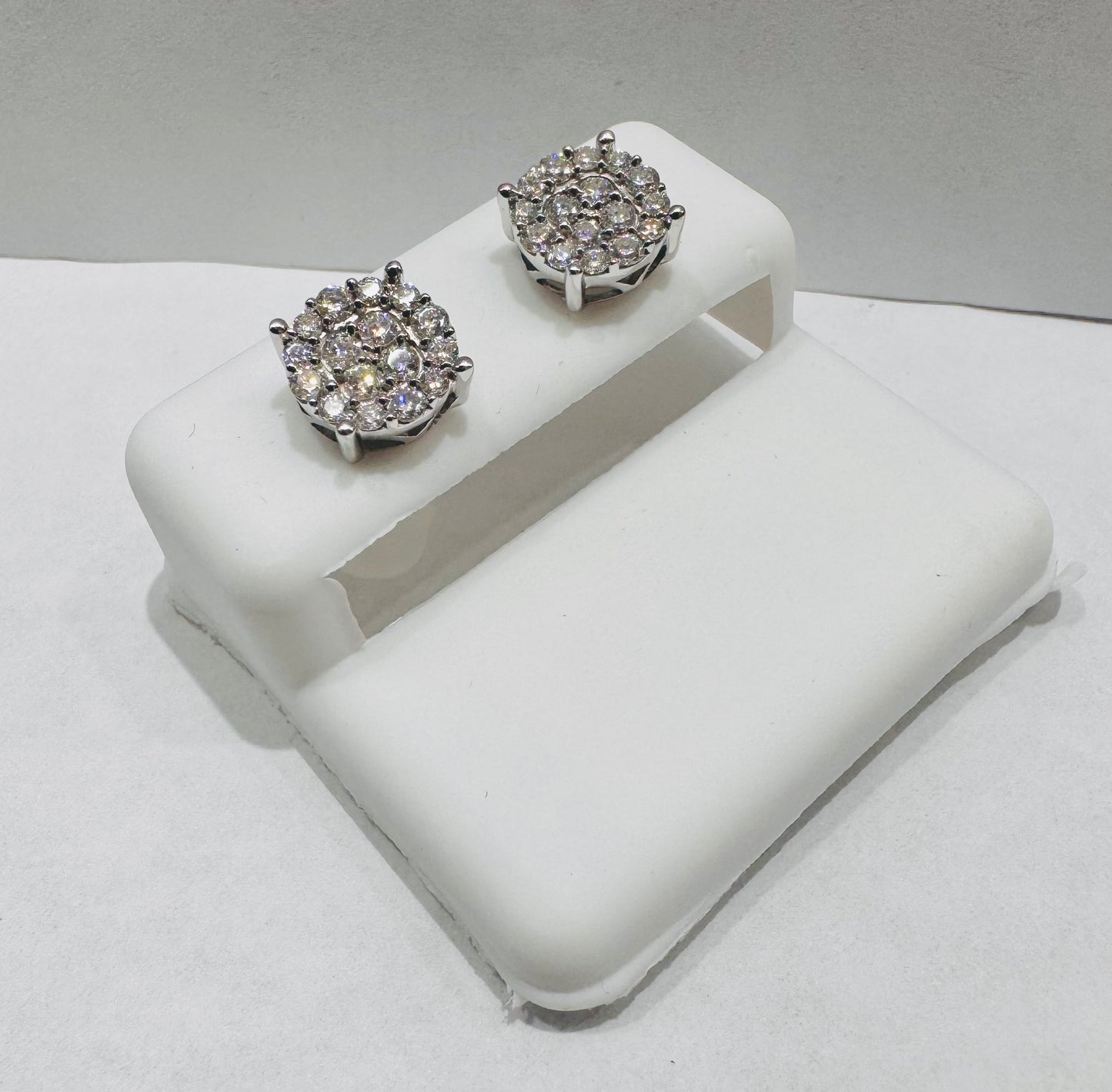SILVER MOISSANITE EARRINGS 0.75CT