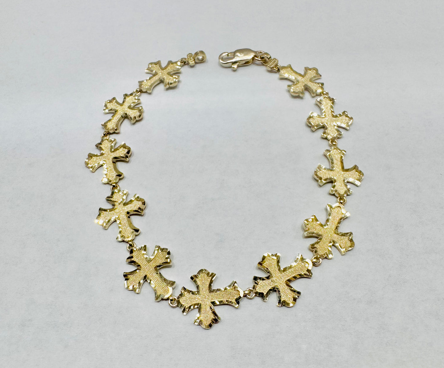 10K GOLD CROSS BRACELET 8”, WEIGHT: 6.5gm