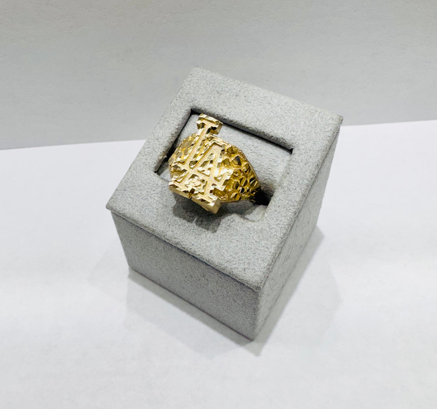 10K GOLD SMALL “LA” NUGGET RING, SIZE: 11, WEIGHT: 3.1gm
