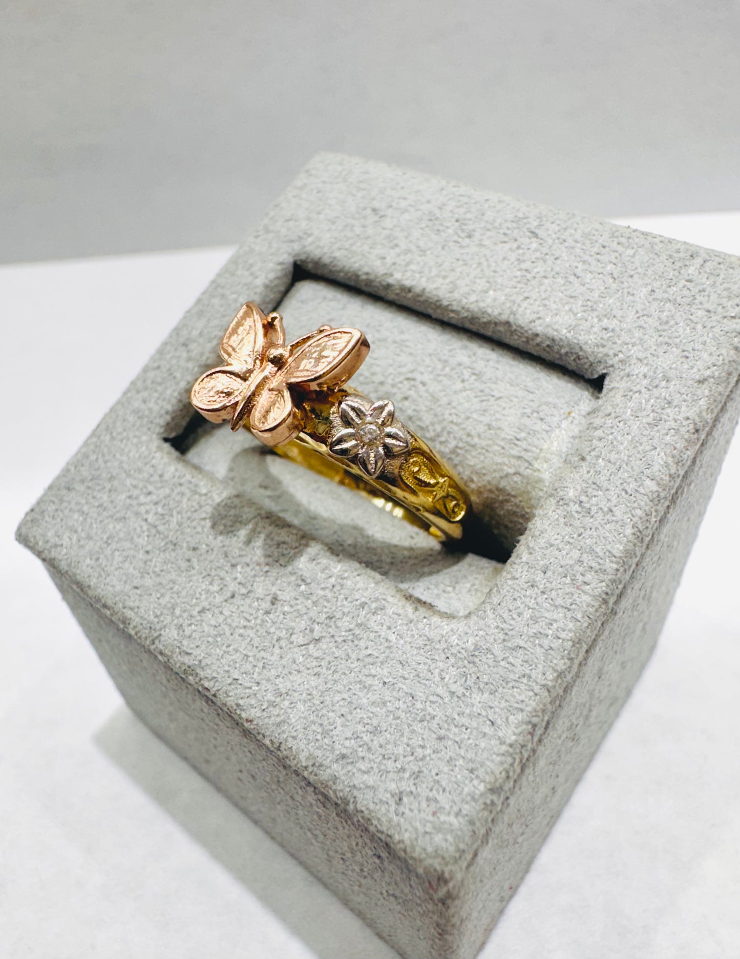 10K GOLD TRICOLOR BUTTERFLY RING, SIZE: 7, WEIGHT: 2.1gm