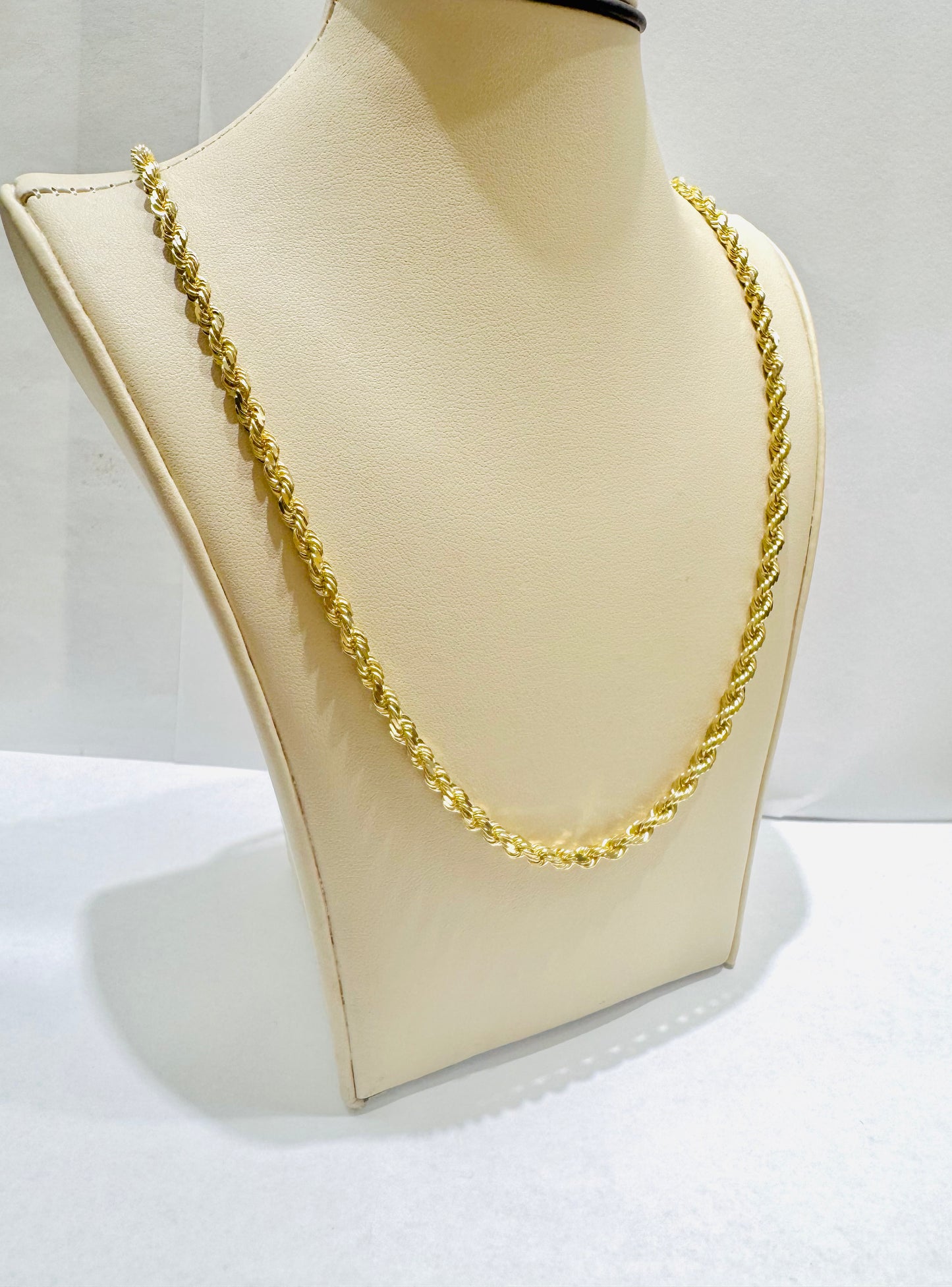 10K GOLD SOLID ROPE NECKLACE 22”, WEIGHT: 7.4gm, WIDTH: 1.9mm