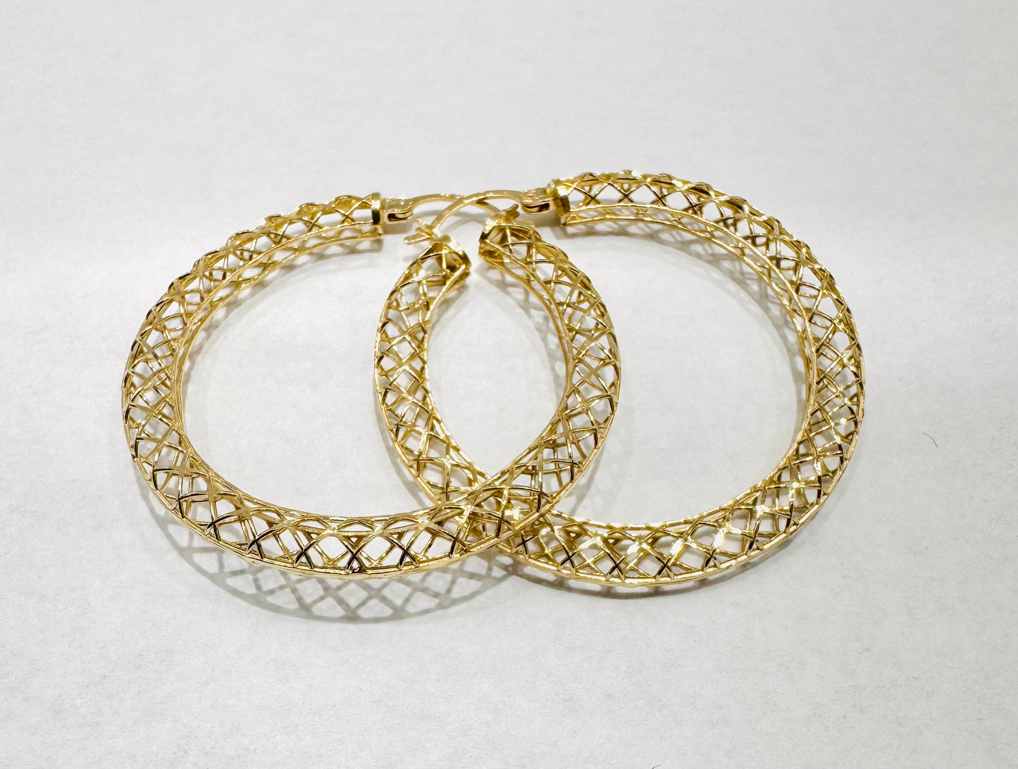 10K GOLD ROUND HOOP EARRINGS, WEIGHT: 6gm