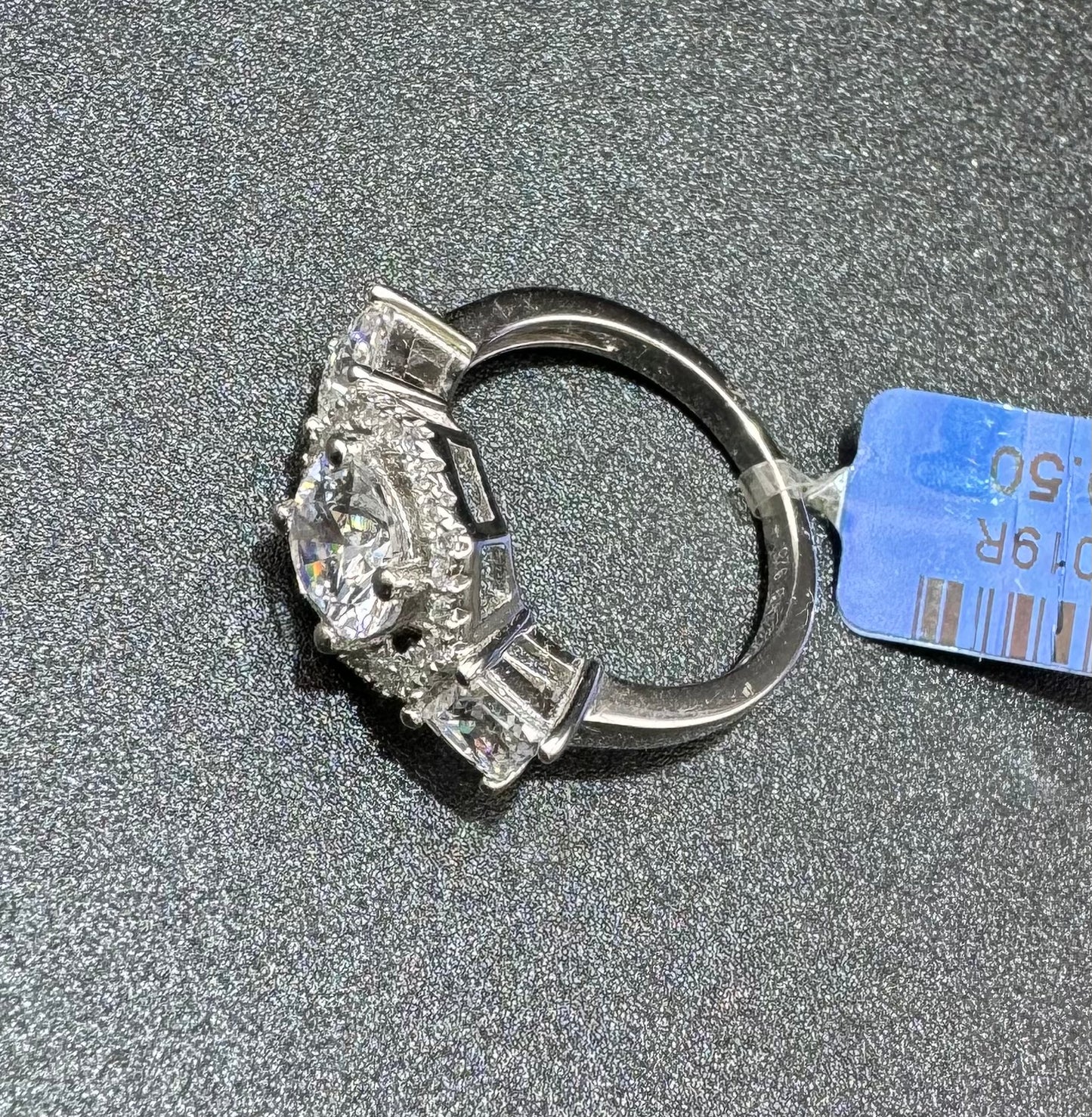 SILVER RING WITH SWAROVSKI STONES, SIZE: 6, WEIGHT: 3.8gm