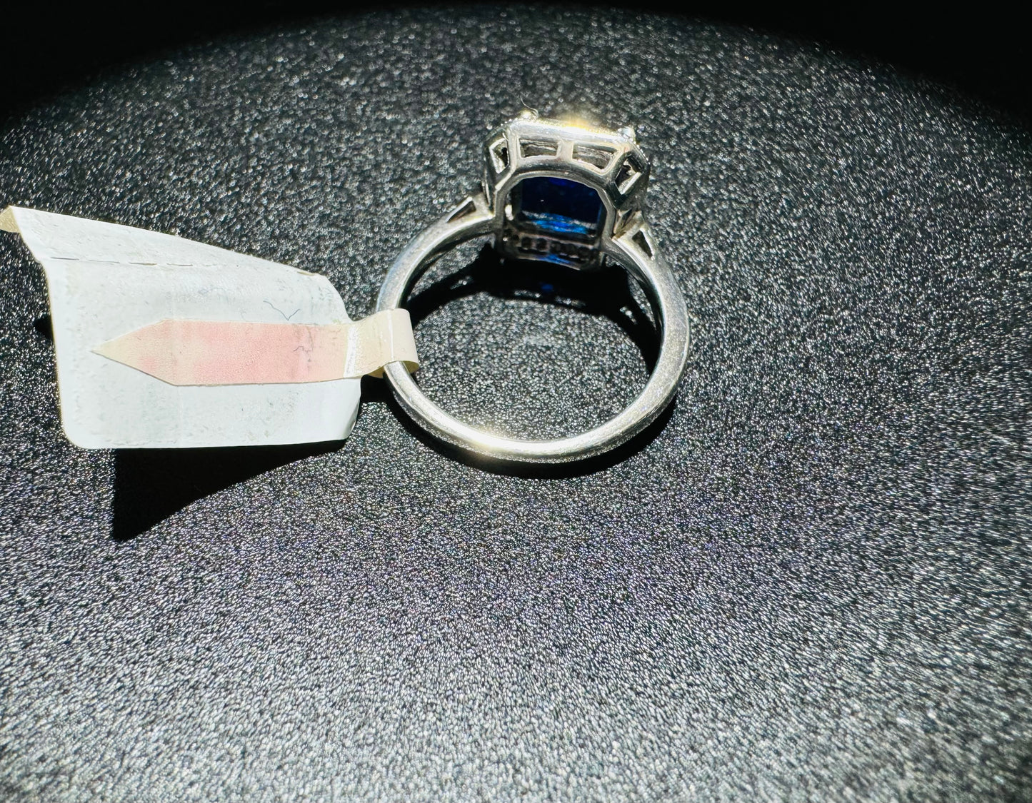SILVER RING WITH BLUE SAPPHIRE AND SWAROVSKI STONES, SIZE: 7, WEIGHT: 4gm