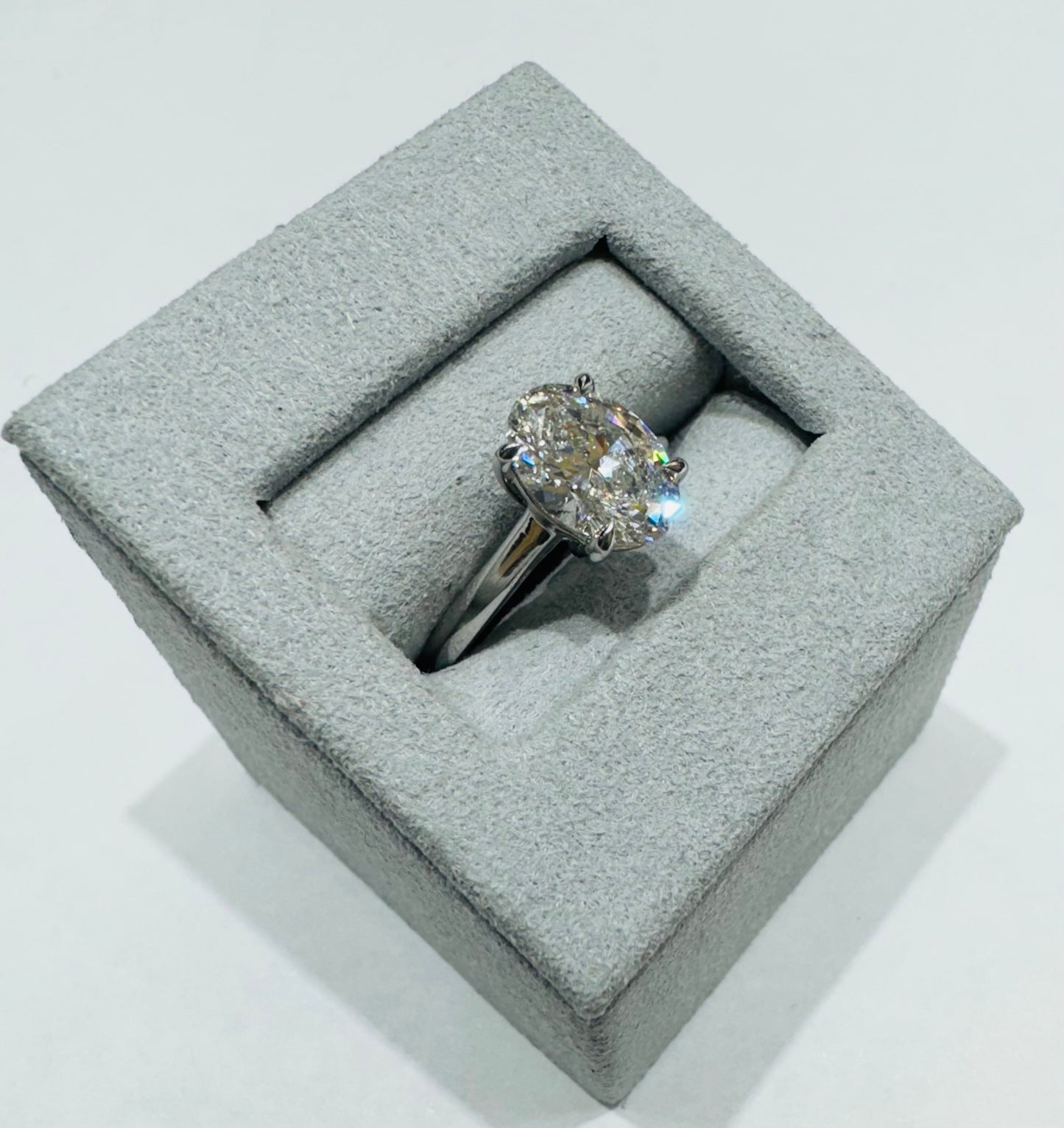 14K GOLD LAB GROWN DIAMOND RING-2CT