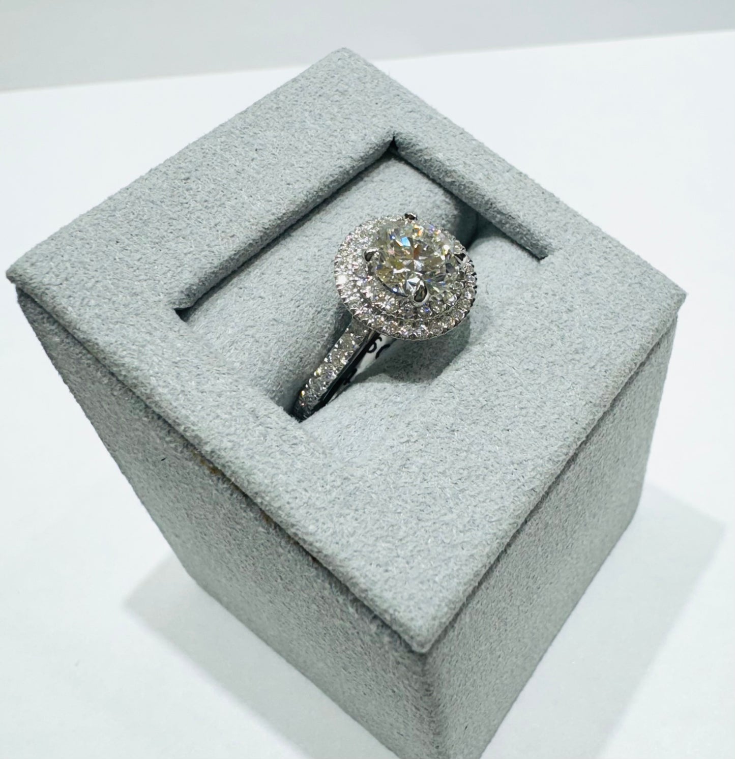 14K WHITE GOLD LAB GROWN DIAMOND RING-2.00Ct