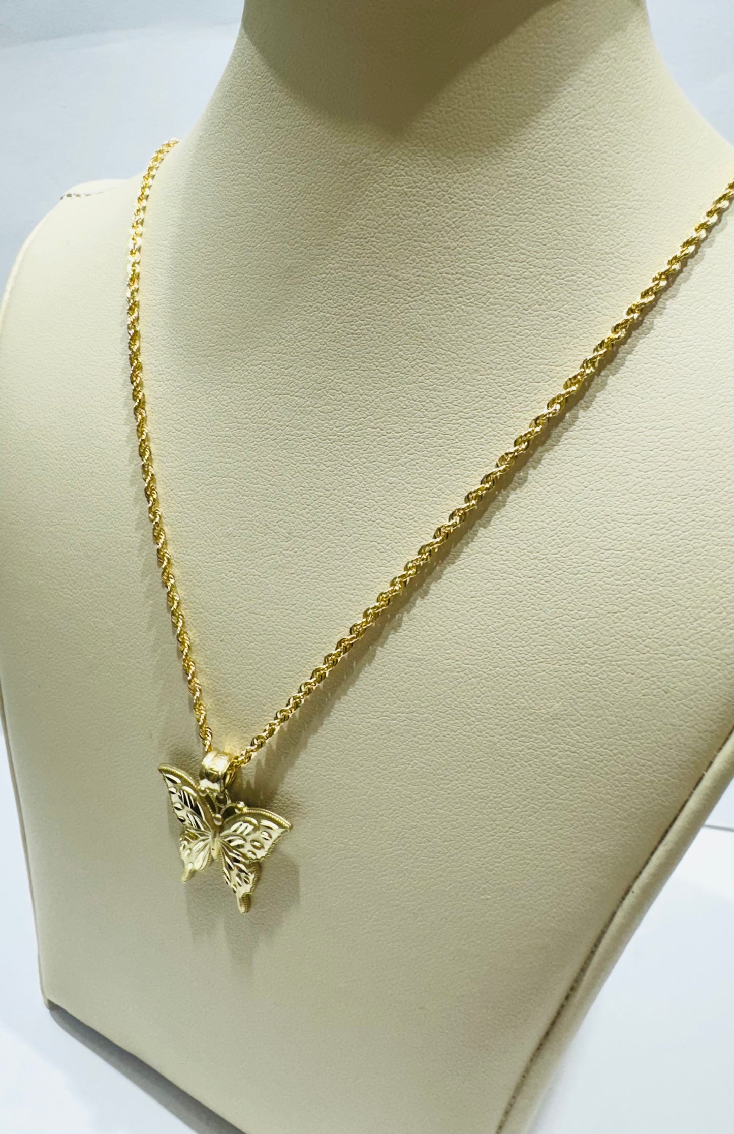 10K GOLD ROPE CHAIN WITH BUTTERFLY PENDANT