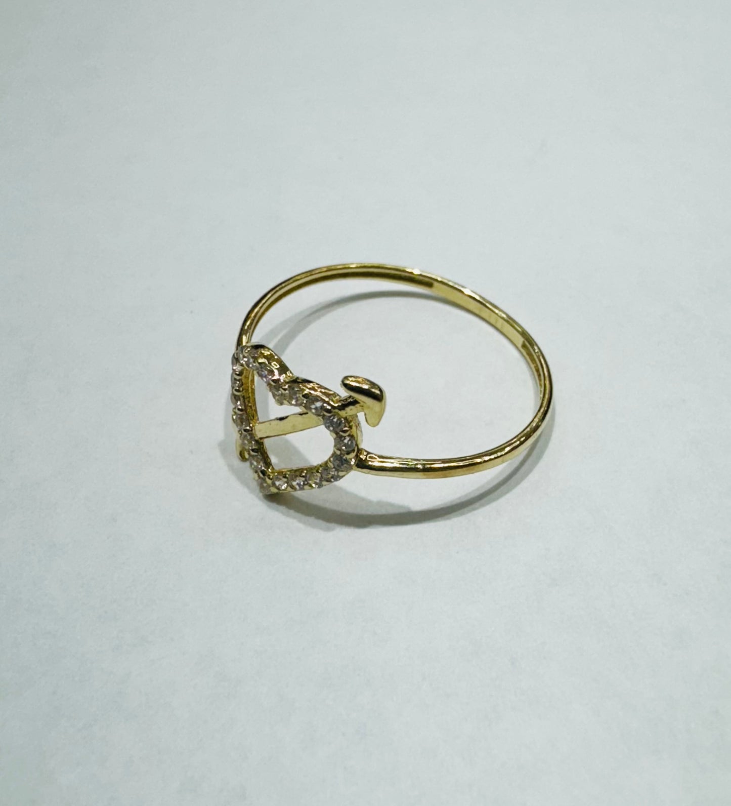 10K GOLD HEART RING WITH CZ STONES, SIZE: 7.5