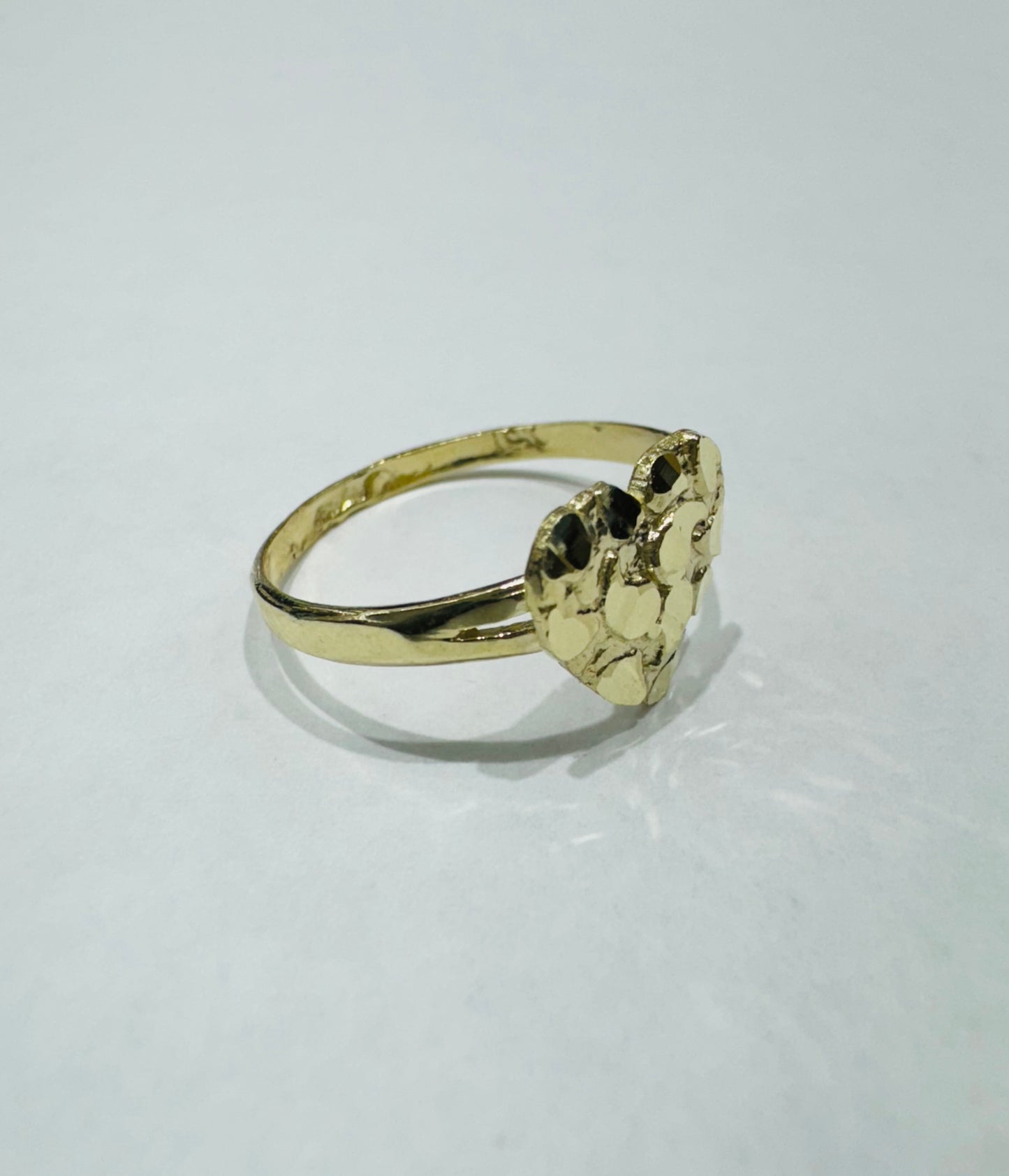 10K GOLD HEART RING, SIZE: 7