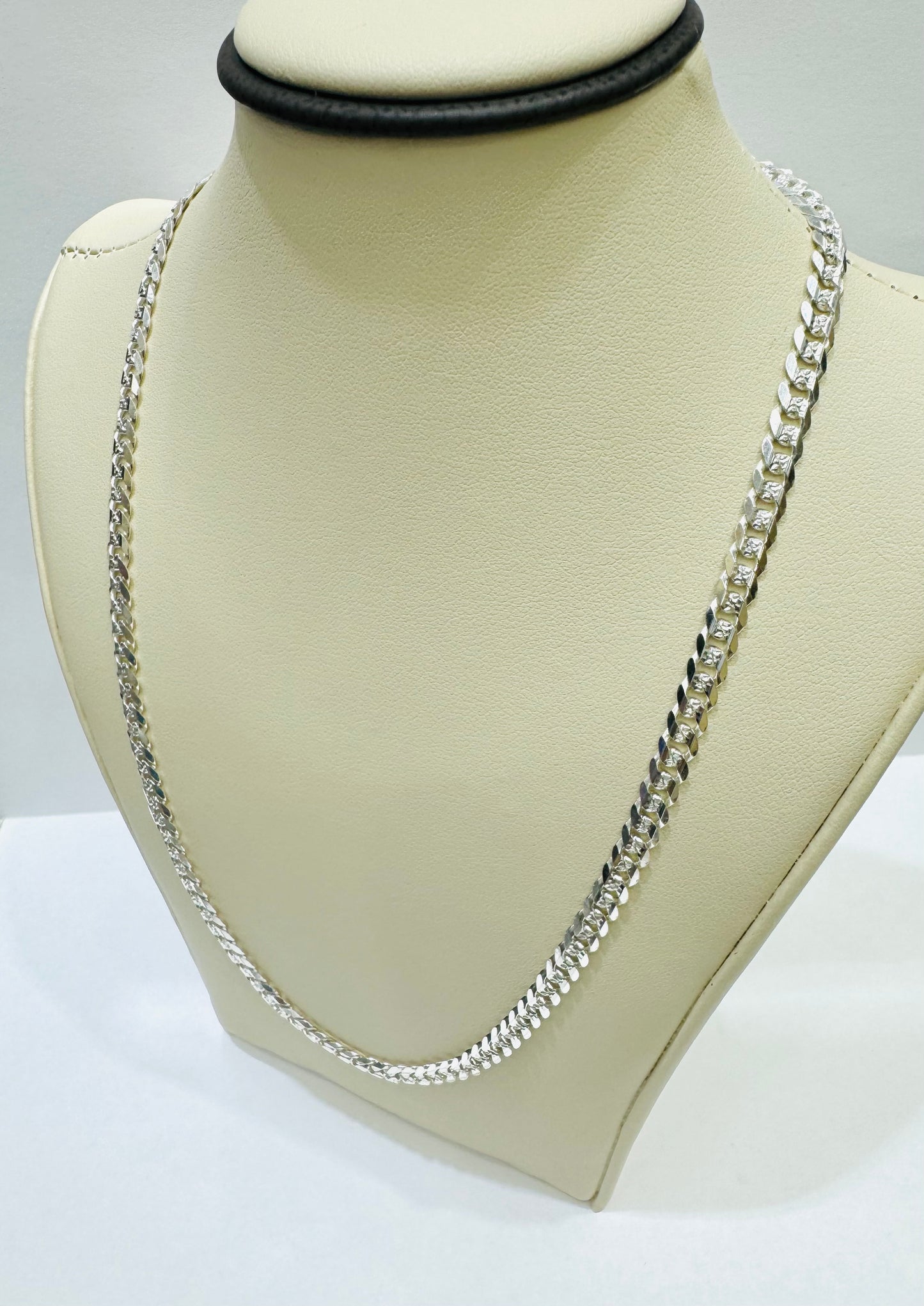 SILVER ITALIAN CUBAN LINK NECKLACE 22”, WEIGHT: 15.4gm, WIDTH: 4.61mm