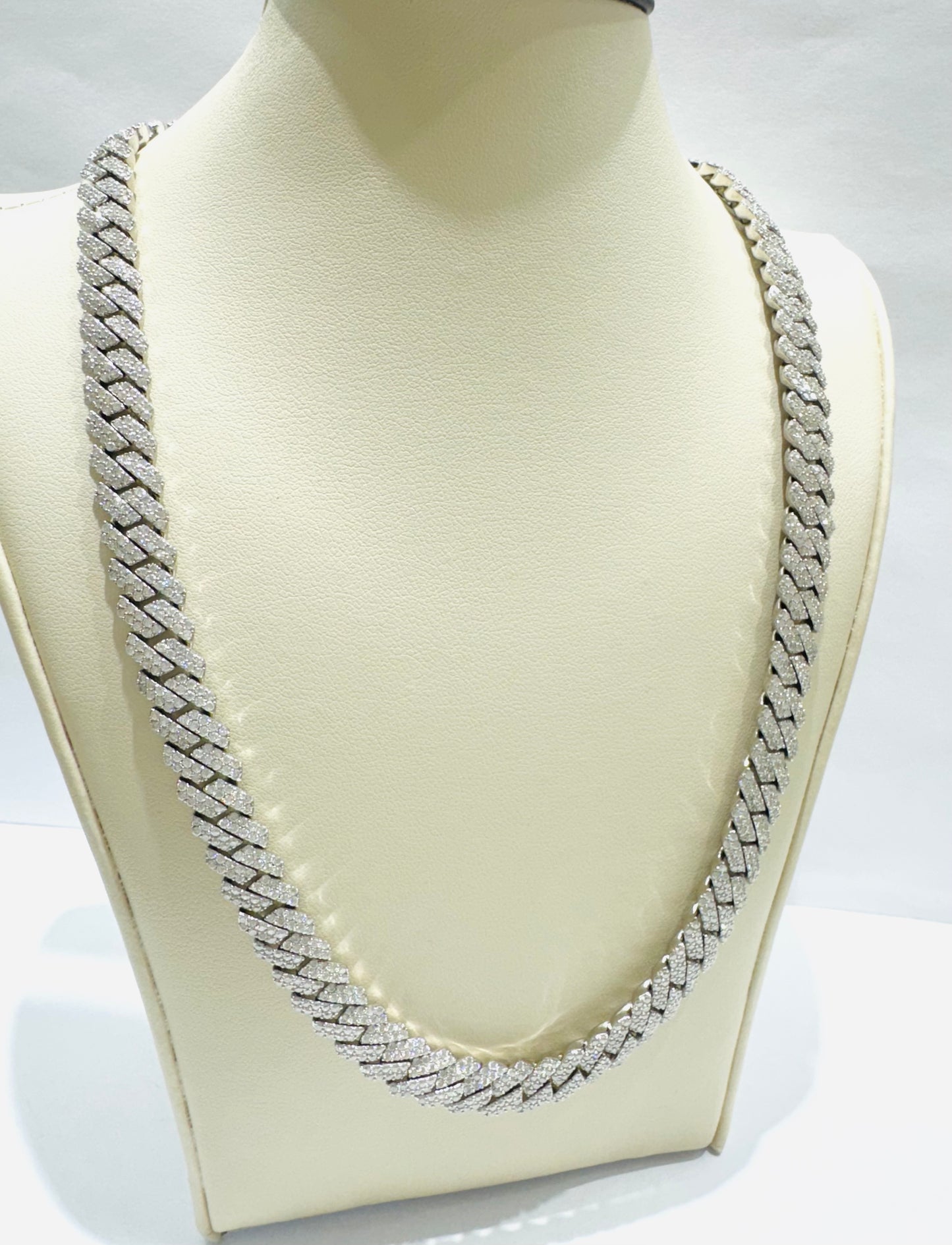 SILVER MOISSANITE CUBAN LINK NECKLACE 18”, VVS 16CTW, WIDTH: 8mm