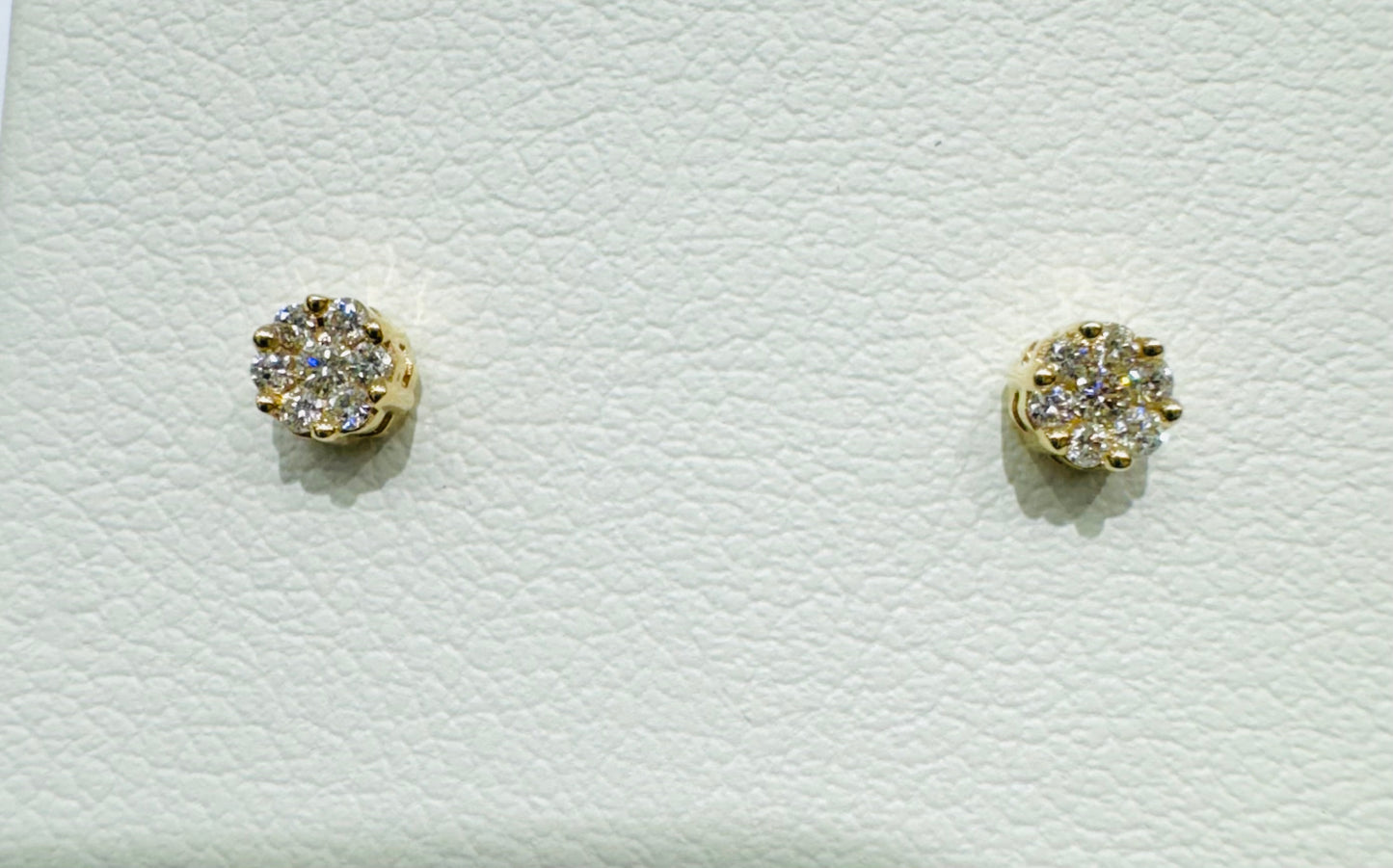 10K GOLD NATURAL DIAMOND EARRINGS 0.10CT