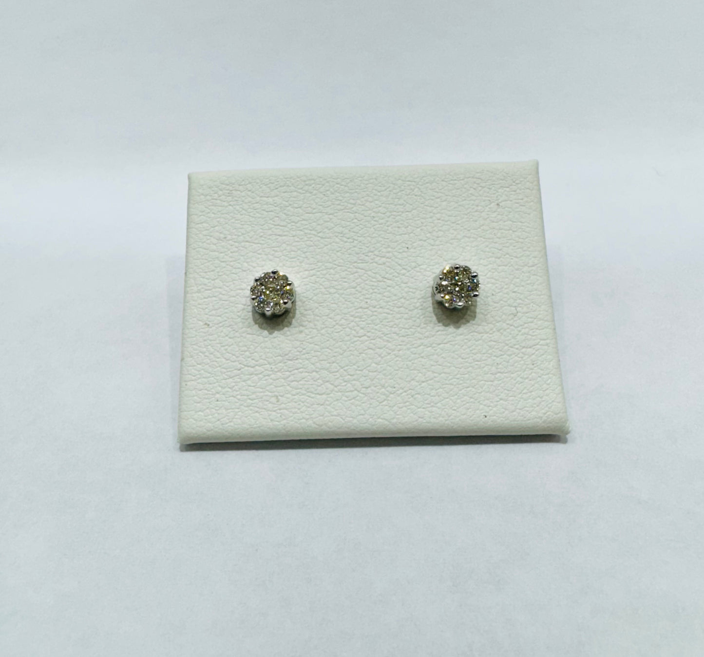 10K WHITE GOLD NATURAL DIAMOND EARRINGS 0.5CT