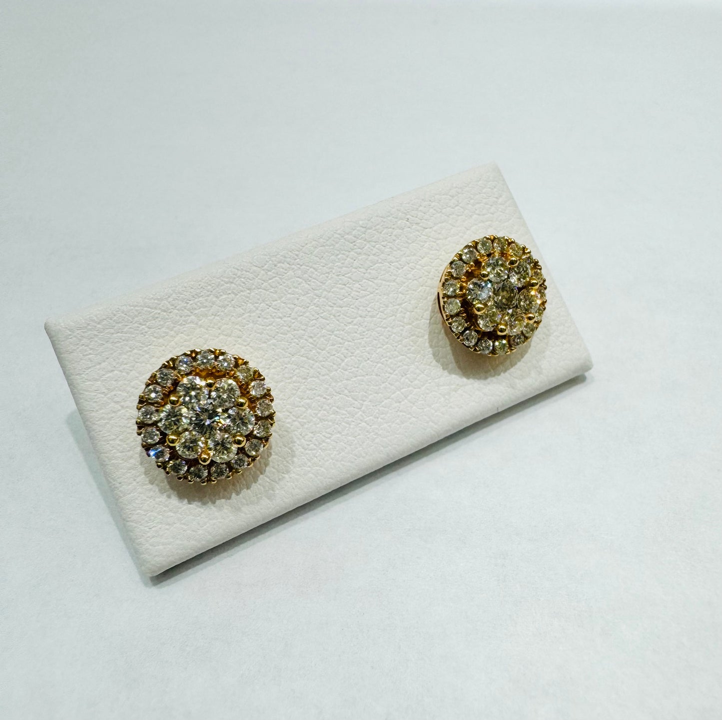 10K GOLD NATURAL DIAMOND EARRINGS 0.70CT