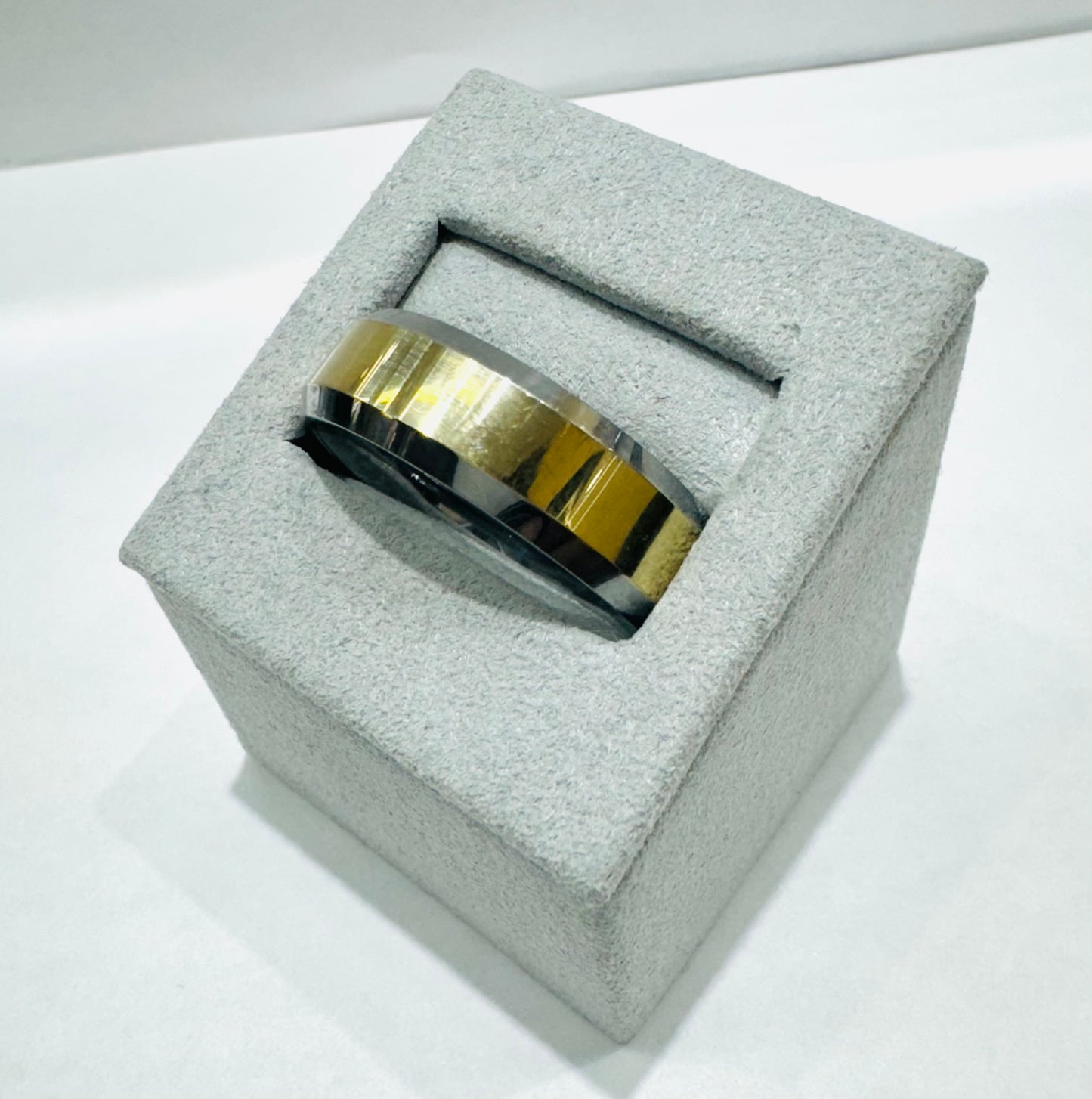 TWO TONE TUNGSTEN CARBIDE WEDDING BAND 8mm, SIZE: 15