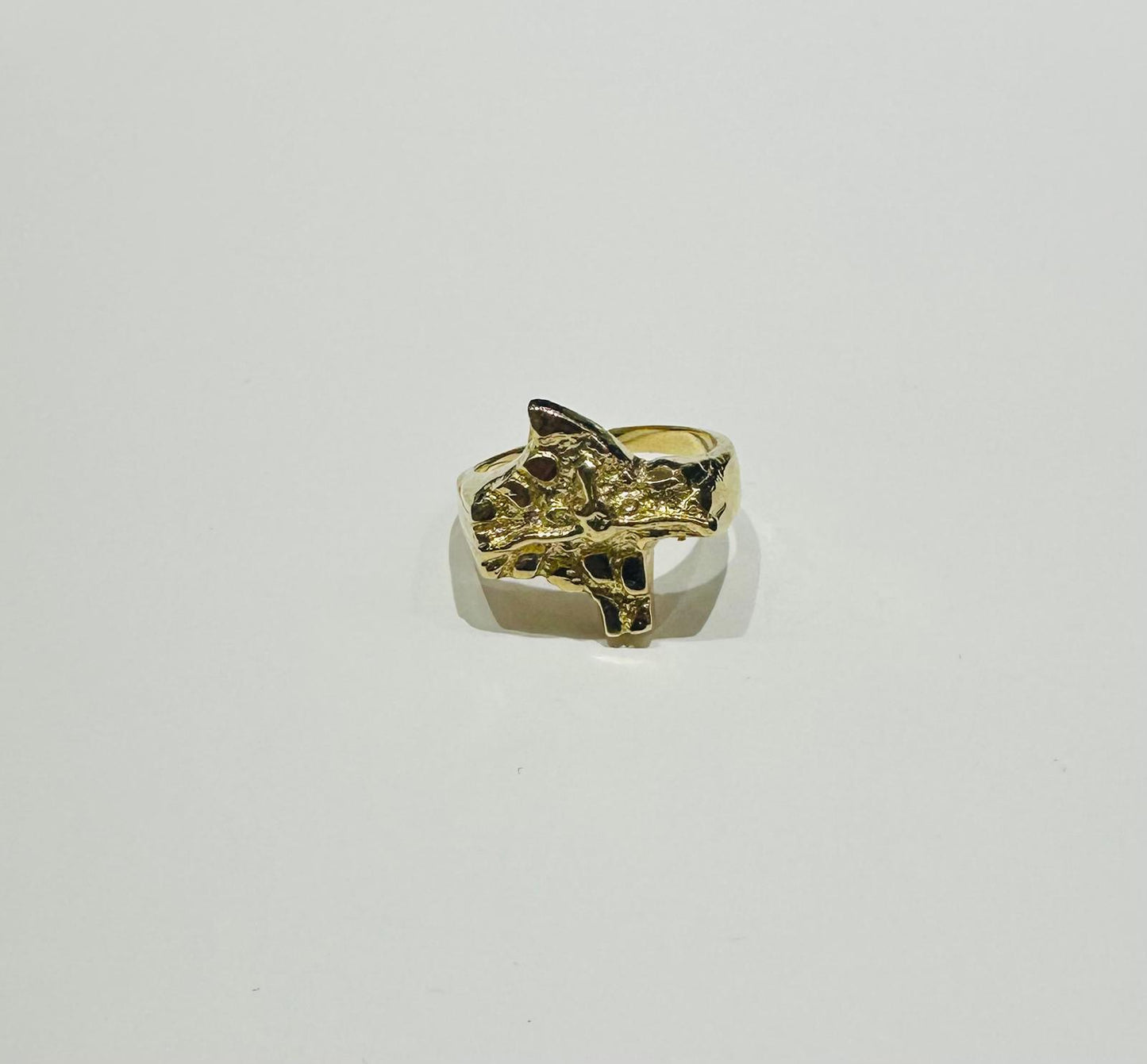 10K GOLD TEXAS NUGGET RING, WEIGHT: 5.6gm