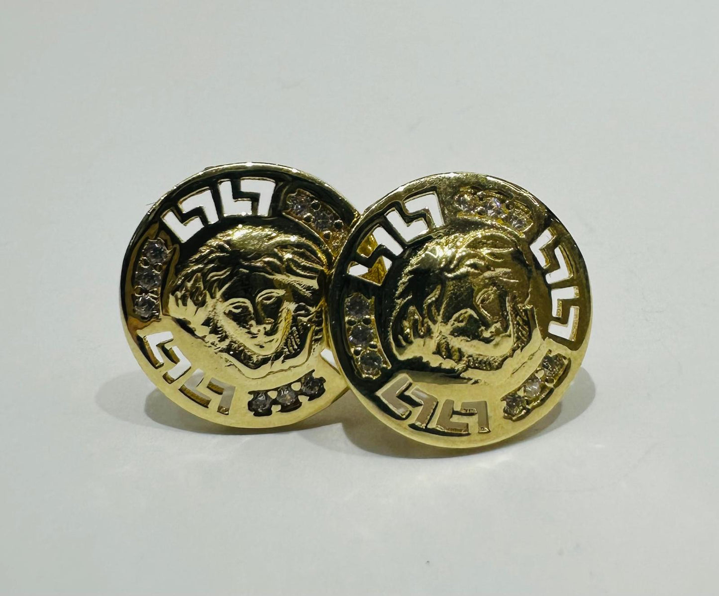 10K GOLD ROUND MEDUSA EARRINGS, WEIGHT: 2.2gm