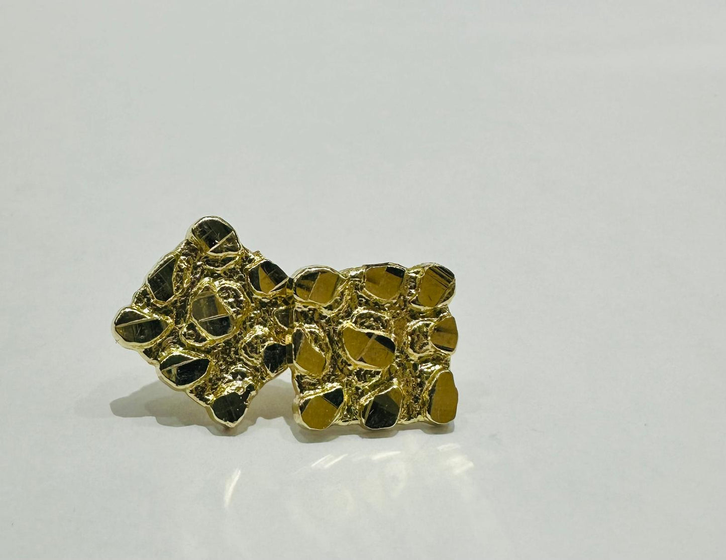 10K GOLD SQUARE NUGGET EARRINGS, WEIGHT: 2.0gm
