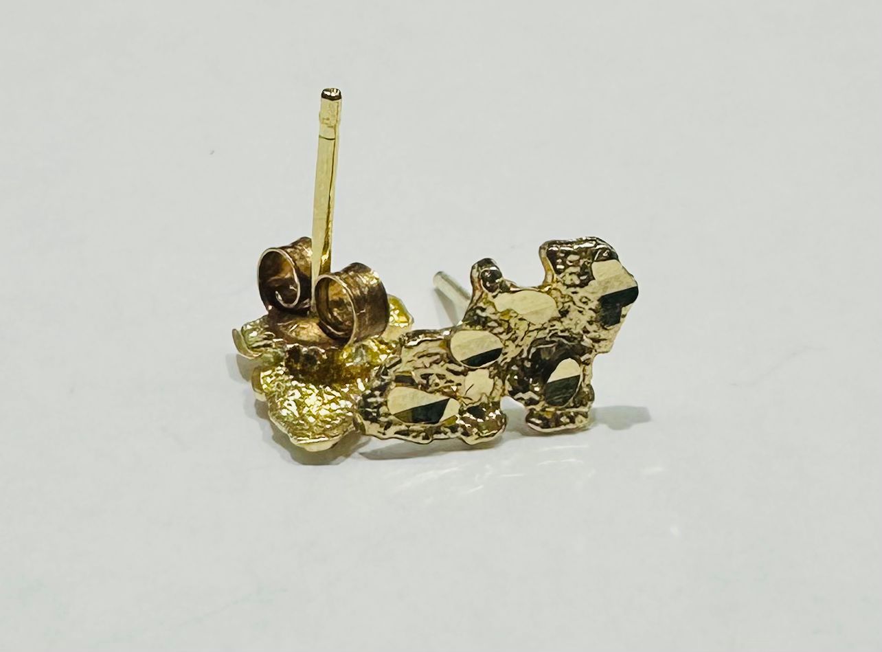 10K GOLD SMALL NUGGET EARRINGS