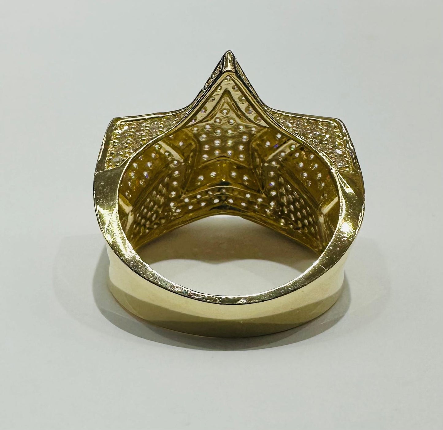 14K GOLD MEN'S STAR RING WITH CZ DIAMOND WEIGHT: 10.0gm