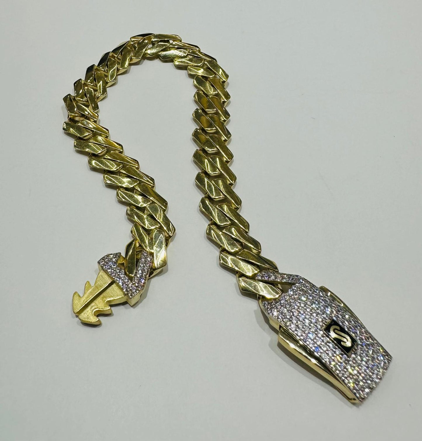 10K GOLD HOLLOW MONACO BRACELET, 9" WEIGHT 15.1 gm