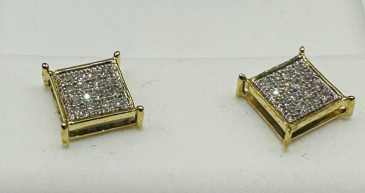 10K NATURAL DIAMOND EARRINGS