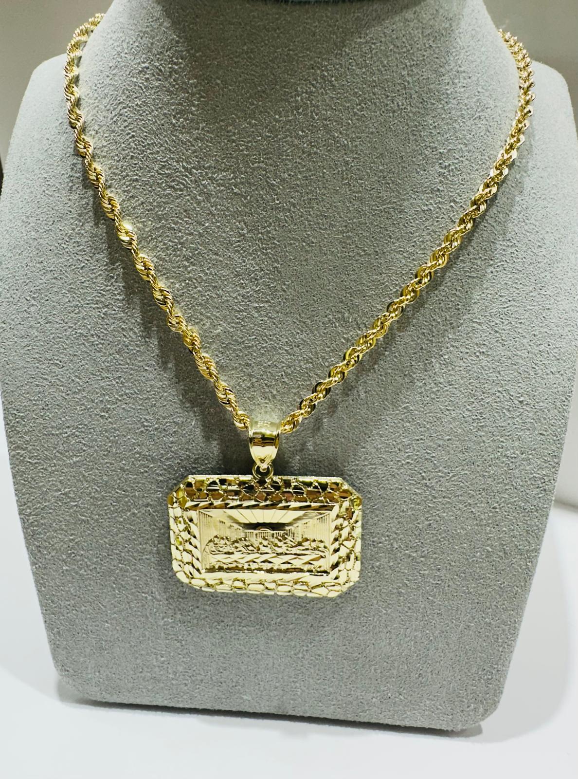 10K GOLD ROPE CHAIN 24" WITH NUGGET LAST SUPPER PENDANT, WEIGHT: 8.7gm