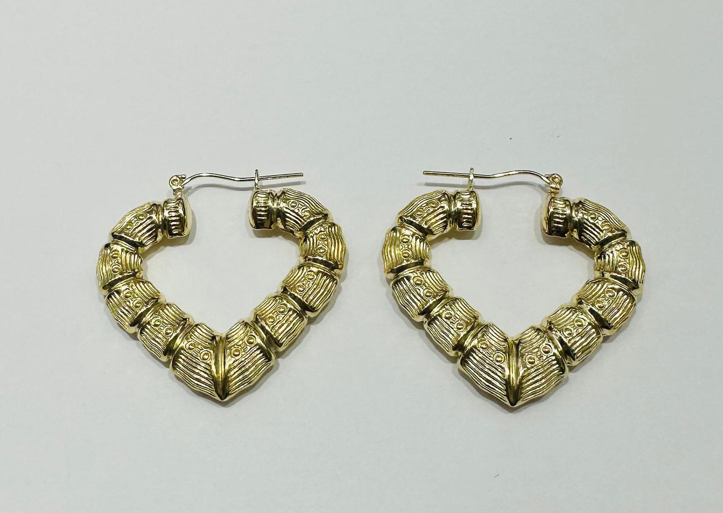 10K YELLOW GOLD HEART SHAPED HOOP EARRINGS, WEIGHT: 5.3gm