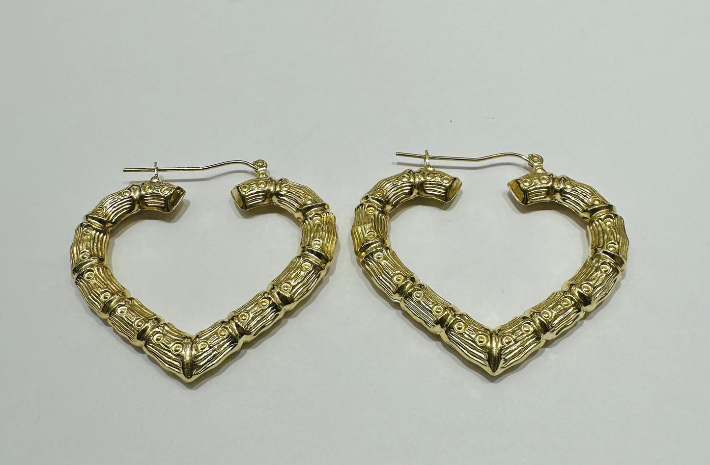 10K YELLOW GOLD HEART SHAPED HOOP EARRINGS, WEIGHT: 4.8gm