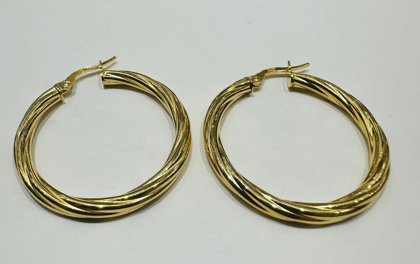 10K YELLOW GOLD ROUND HOOP EARRINGS, WEIGHT: 4.9gm