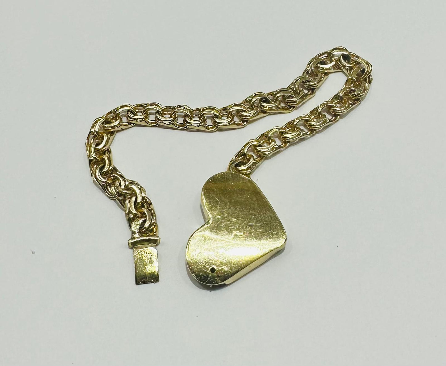 10K GOLD HEART CHINO LINK BRACELET, WEIGHT: 21.1gm