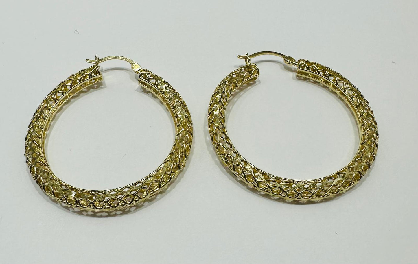 10K GOLD ROUND HOOP EARRINGS, WEIGHT: 5.3gm