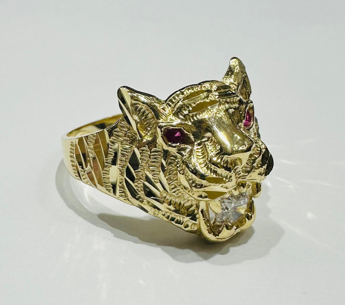 10K GOLD TIGER HEAD RING WITH CZ STONES, SIZE: 10.0, WEIGHT: 5.7gm