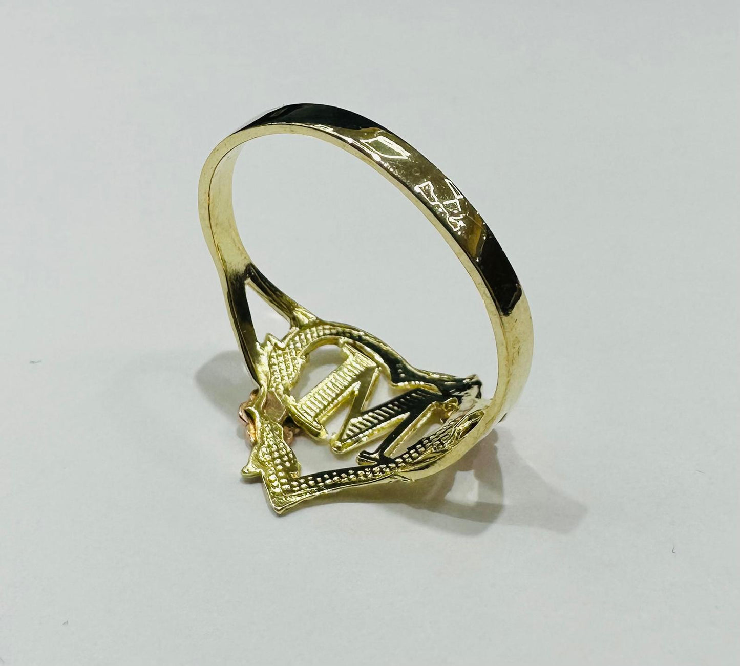 10K GOLD INITIAL "M" RING, SIZE: 9.2, WEIGHT: 1.8gm