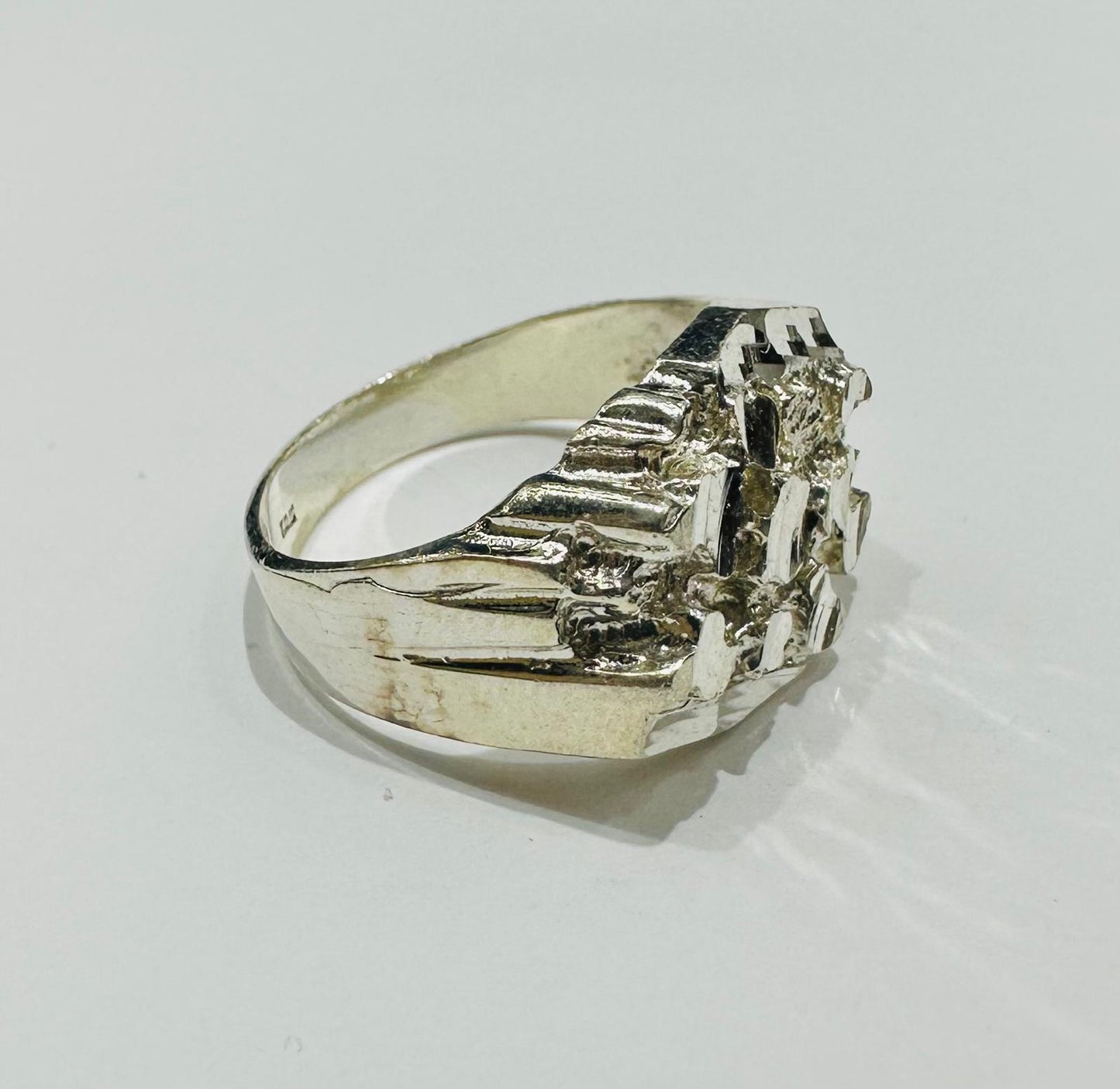 SILVER NUGGET RING, SIZE: 9.5 WEIGHT: 5.7gm