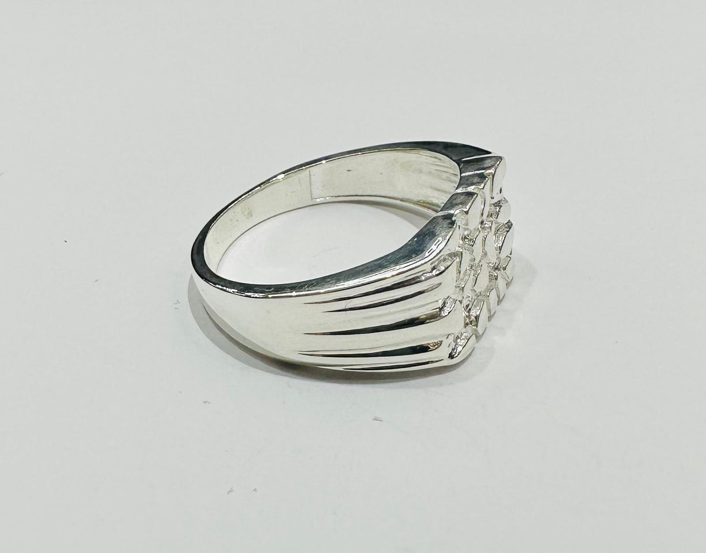 SILVER NUGGET RING, SIZE: 11.0 WEIGHT: 6.4gm