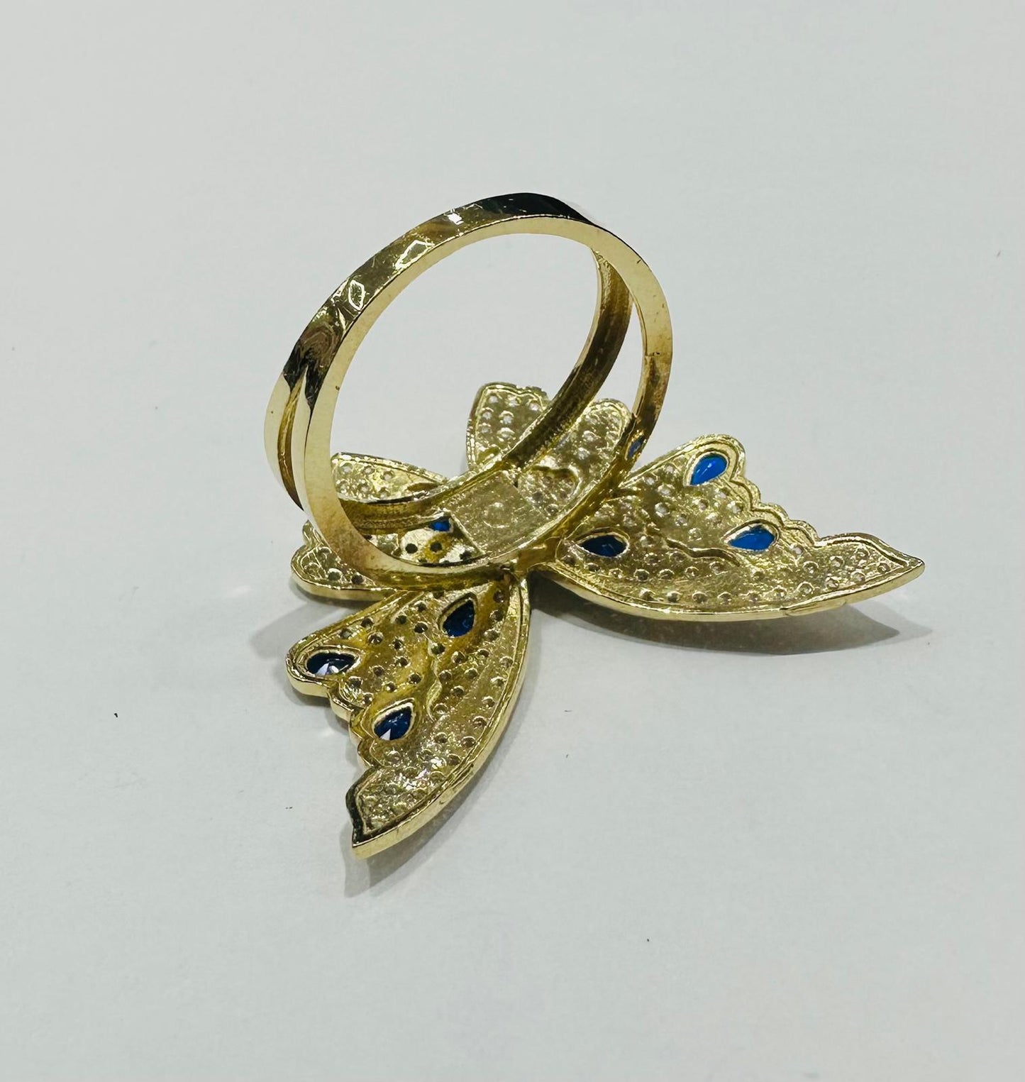 10K GOLD BUTTERFLY RING WITH CZ STONES -WEIGHT: 4.7gm