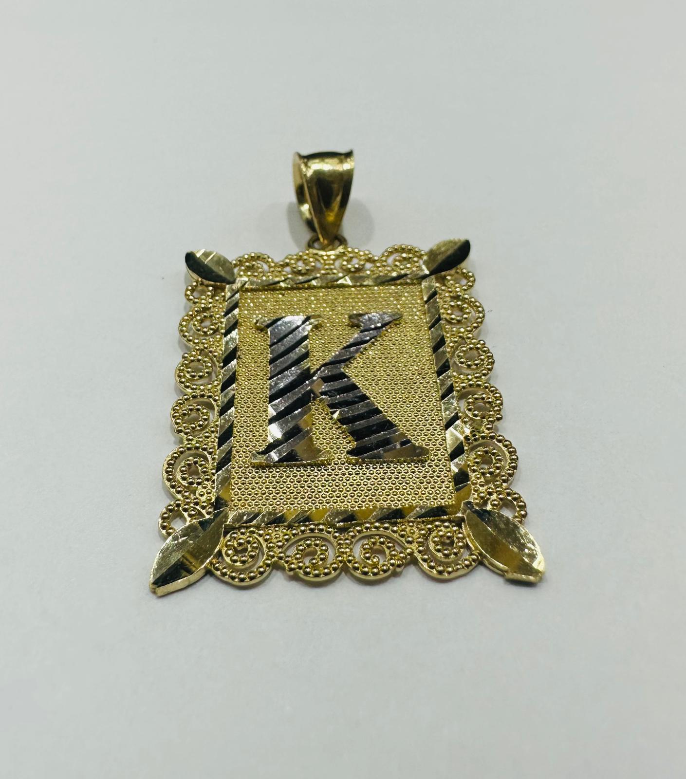 10K GOLD TWO TONED INITIAL LETTER "K" PENDANT -WEIGHT: 3.0gm